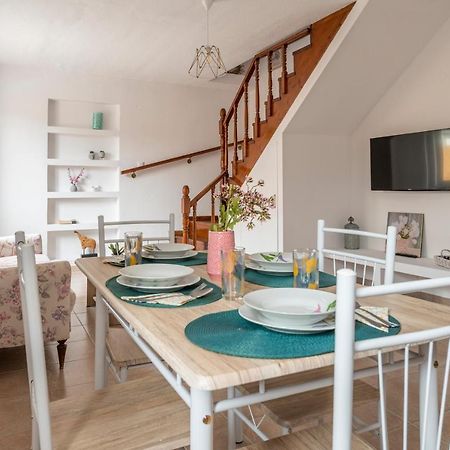 Traditional Suburbs Maisonette Kosz Kültér fotó